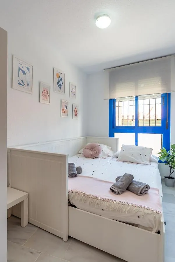 Olletas Parking Apartment Malaga