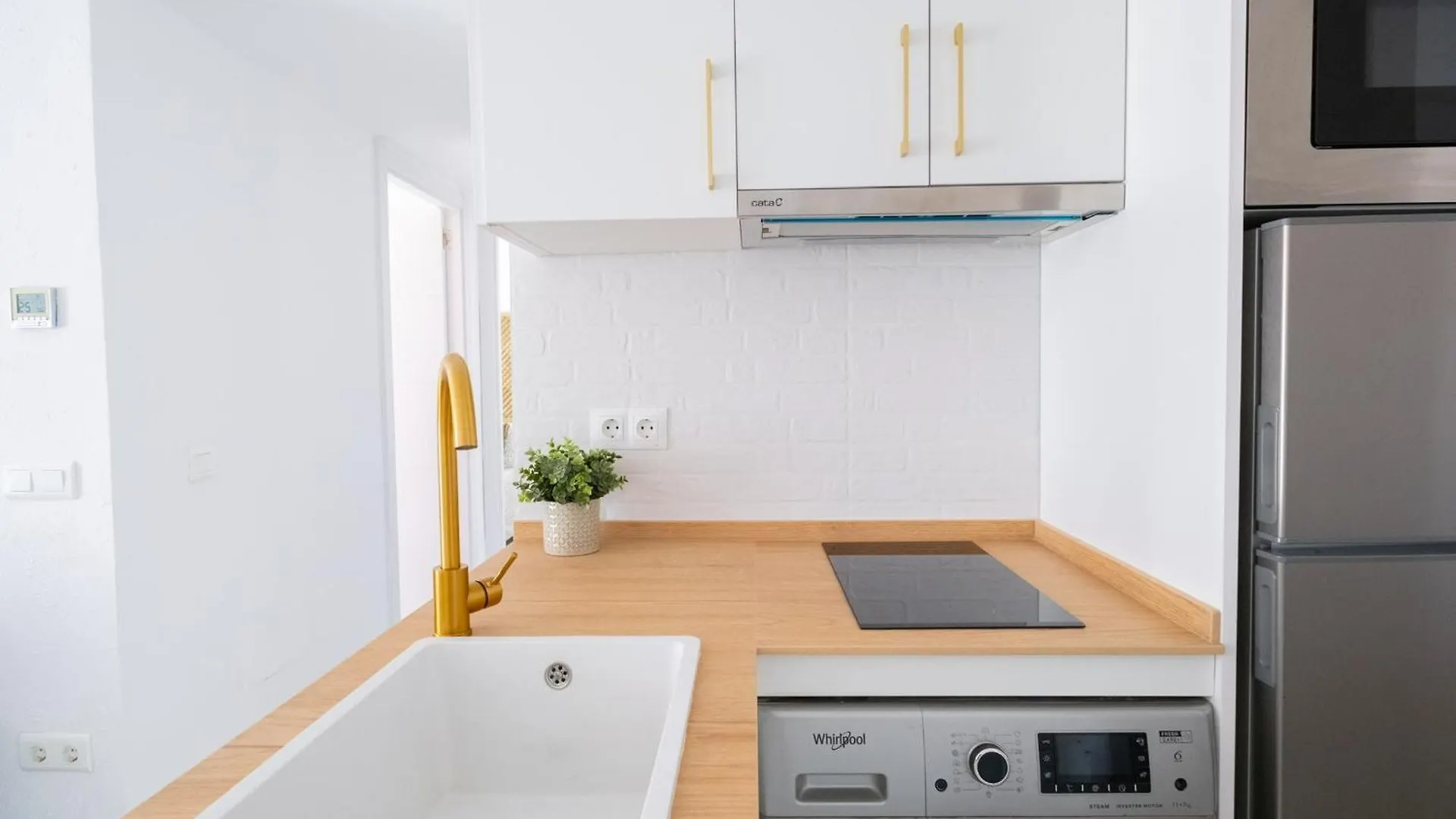 Olletas Parking Apartment Malaga