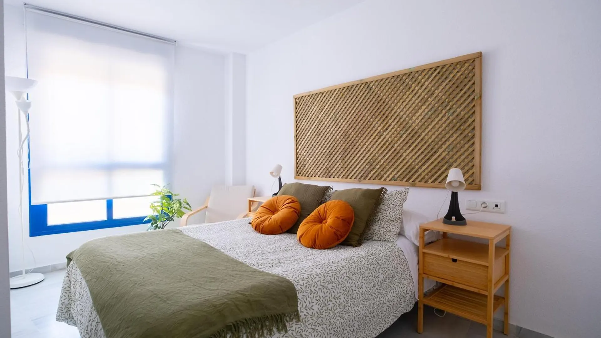 Olletas Parking Apartment Malaga